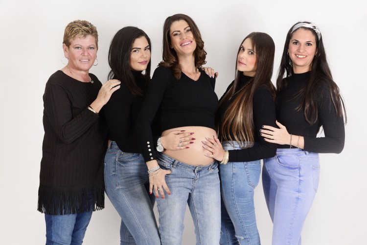  סיסם שחר צלמת הריון